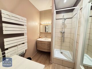  Appartement à louer 2 pièces 47 m²