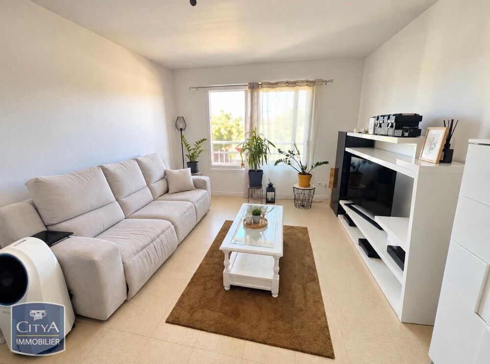 À LOUER : Appartement T2 à Allonnes, situé dans un quart....
