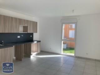  Appartement à louer 4 pièces 77 m²