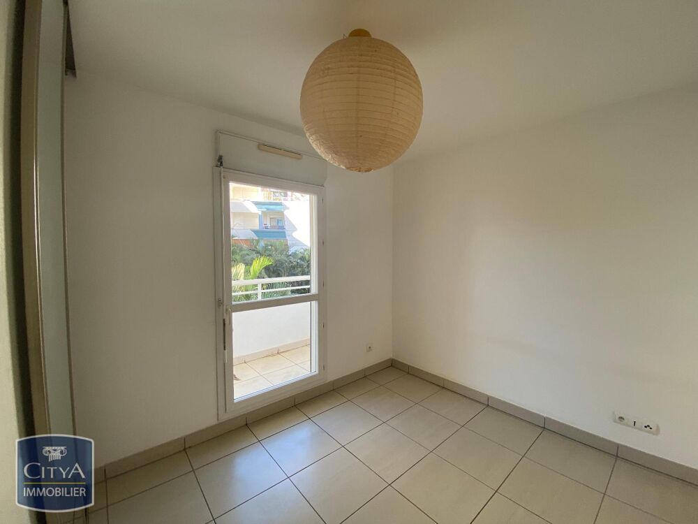 location Appartement - 4 pièce(s) - 97 m² Saint-Denis (97400)