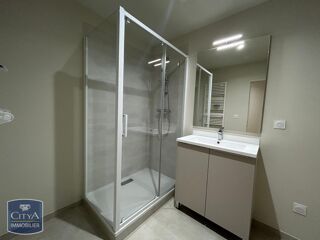  Appartement à louer 2 pièces 55 m²