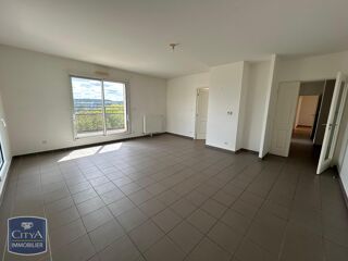  Appartement à louer 5 pièces 127 m²