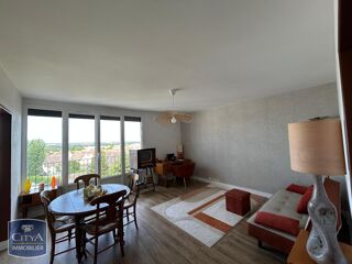  Appartement à louer 4 pièces 74 m²
