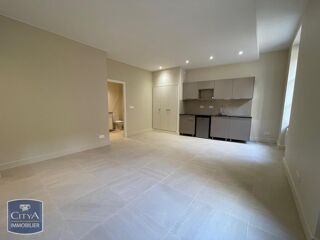  Appartement à louer 1 pièce 31 m²