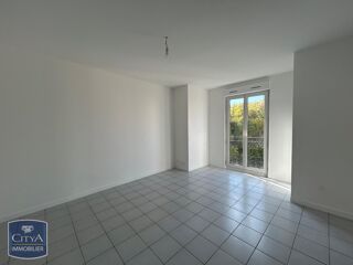  Appartement à louer 2 pièces 45 m²