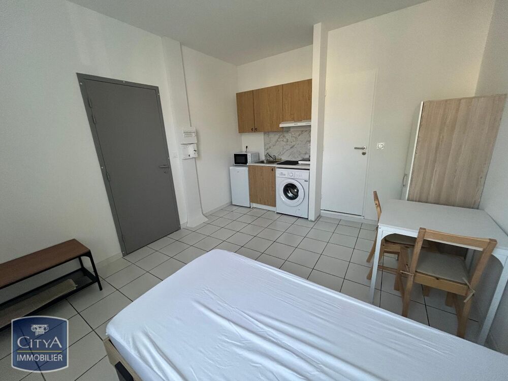 À LOUER - Studio T1 meublé - 16 m² - Toutes charges comp....