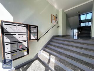  Appartement à louer 4 pièces 66 m²