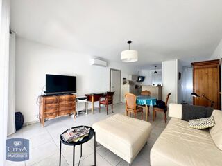  Appartement à louer 3 pièces 74 m²