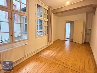  Appartement à louer 3 pièces 71 m²