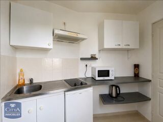  Appartement à louer 1 pièce 28 m²
