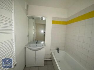  Appartement à louer 3 pièces 59 m²