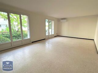  Appartement à louer 4 pièces 111 m²