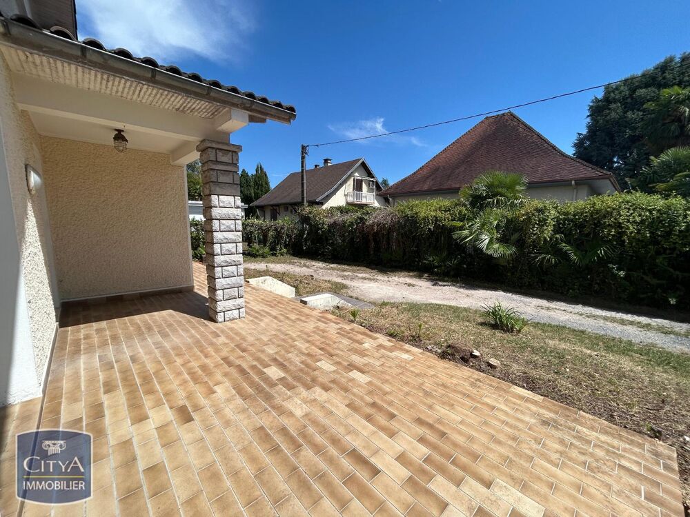 À LOUER : Maison T6 située à Pau, dans le département de....