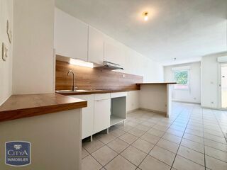  Appartement à louer 1 pièce 47 m²