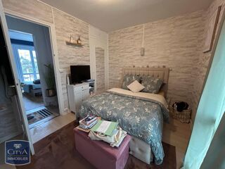  Appartement à louer 4 pièces 66 m²