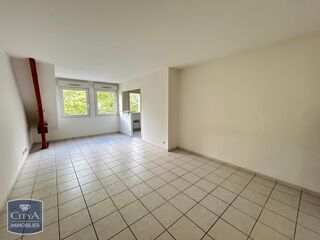  Appartement à louer 3 pièces 65 m²