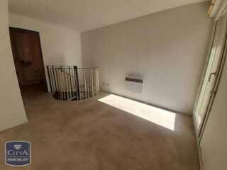  Appartement à louer 2 pièces 32 m²