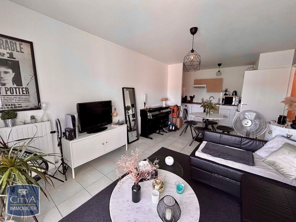 À LOUER : Appartement récent T2 situé à Joué-lès-Tours, ....