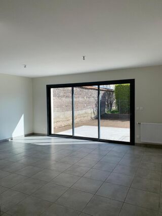  Maison à louer 4 pièces 87 m²
