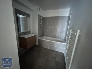  Appartement à louer 3 pièces 61 m²