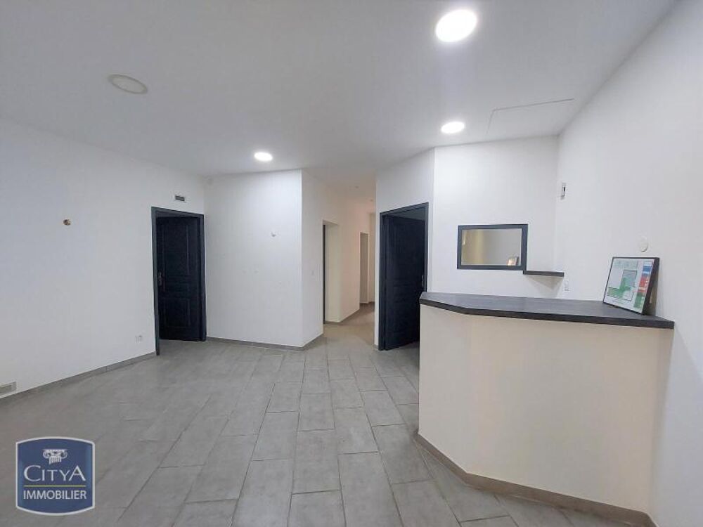   Location / Local Commercial - 76 m² 