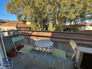  Appartement à louer 4 pièces 83 m²