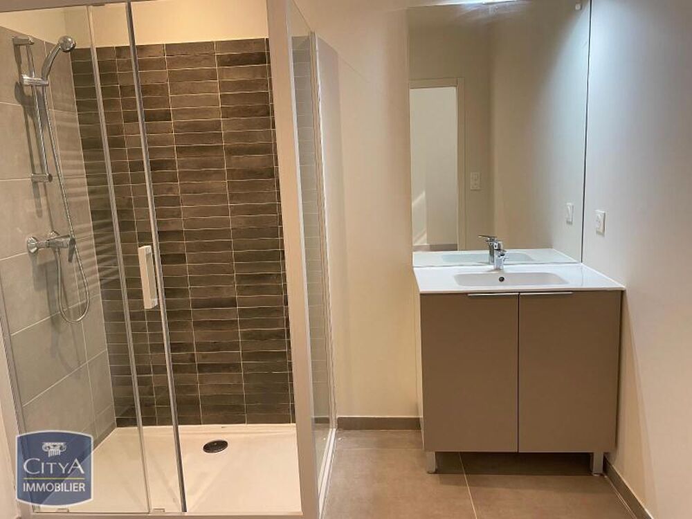 location Appartement - 1 pièce(s) - 30 m² Marseille 1