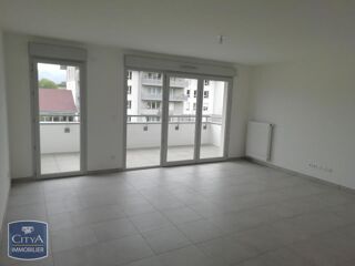  Appartement à louer 3 pièces 65 m²