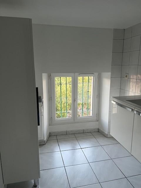  Appartement � louer 4 pi�ces 90 m� Brignoles