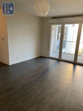  Appartement à louer 1 pièce 32 m²