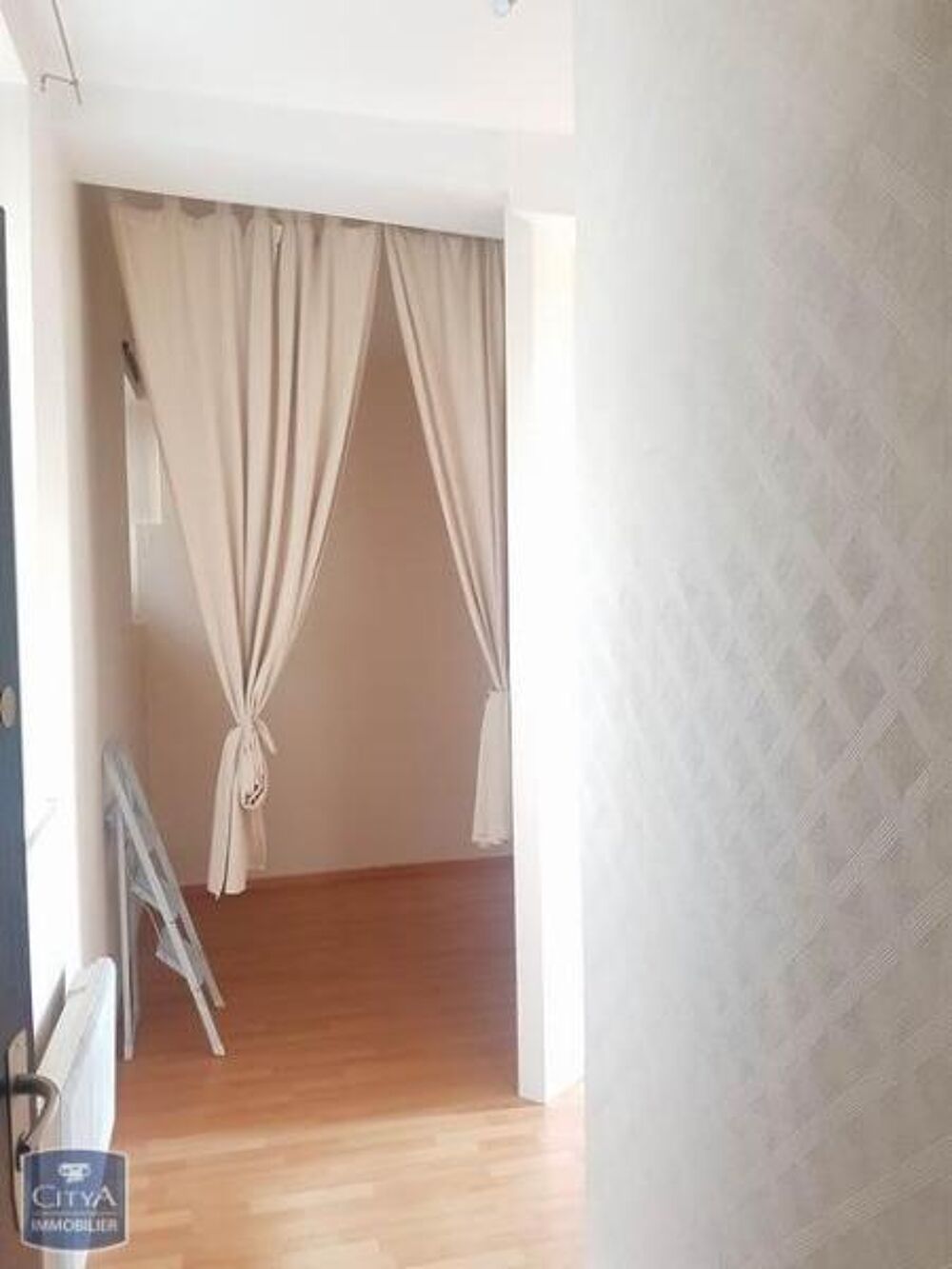 En location : venez découvrir cet appartement T2 de 33,7....