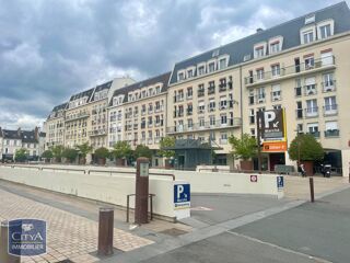  Parking / Garage à louer 10 m²