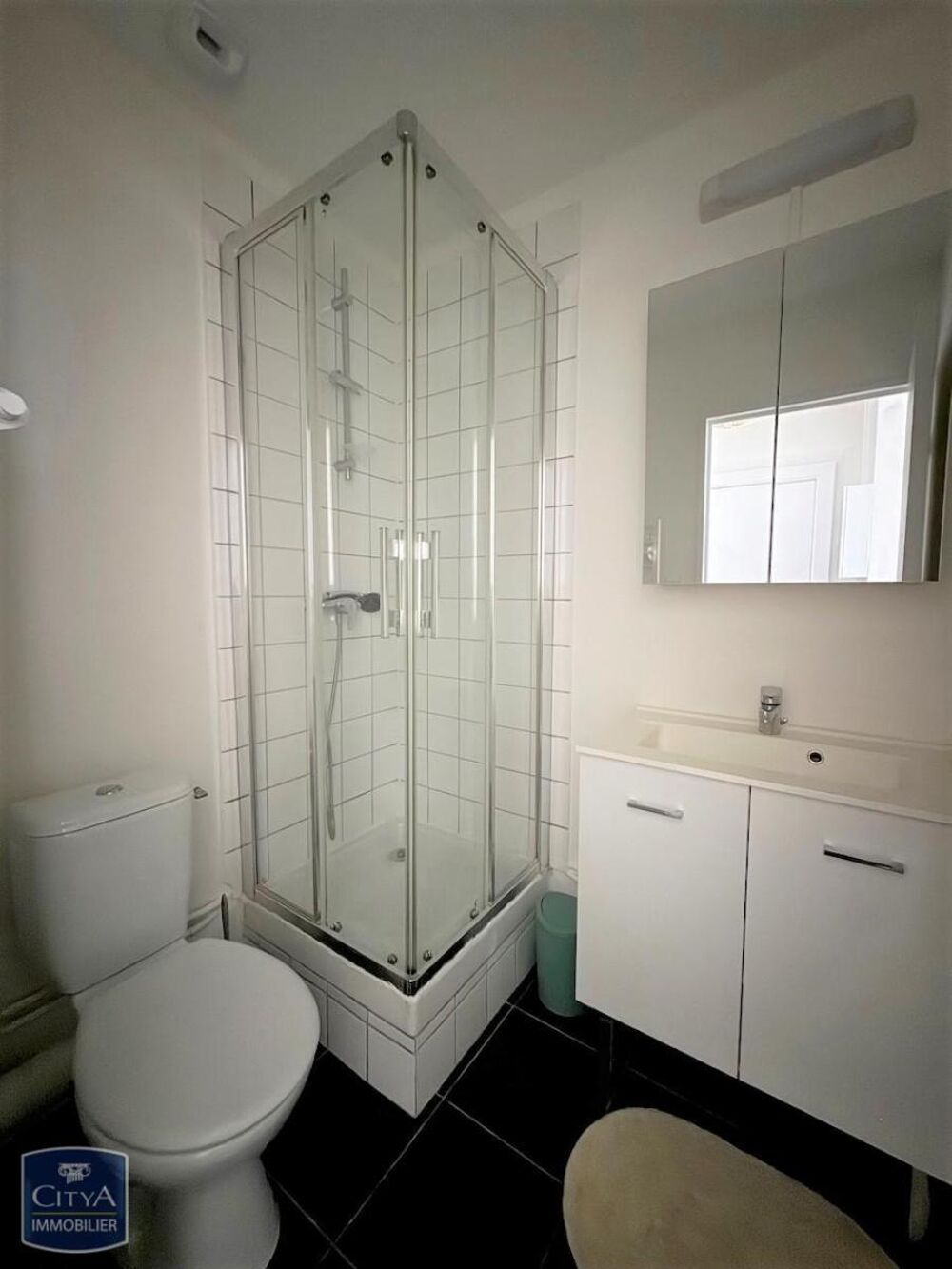 À LOUER : Appartement T1 au centre-ville de Dijon, situé....