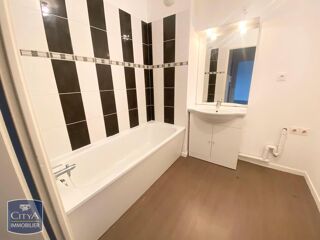  Appartement à louer 2 pièces 45 m²