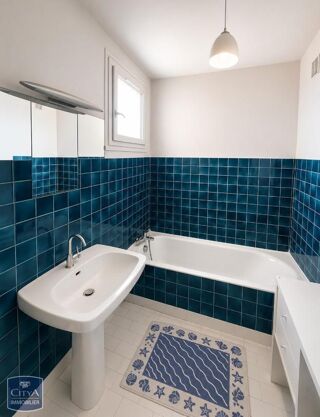  Appartement à louer 2 pièces 60 m²