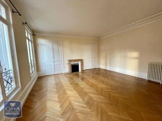  Appartement à louer 4 pièces 101 m²