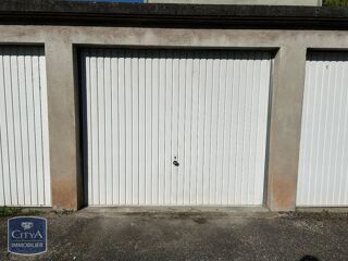  Parking / Garage � louer 