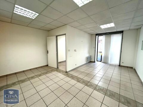 &Agrave; LOUER : Local commercial situ&eacute; &agrave; Unieux Retrouvez t... 331 42240 Unieux