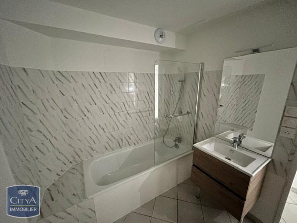 A LOUER T3 RENOVE AVEC GARAGE SECTEUR QUARANTAINE - VILL....
