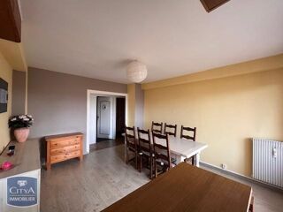  Appartement à louer 4 pièces 79 m²