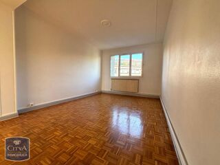  Appartement à louer 4 pièces 68 m²