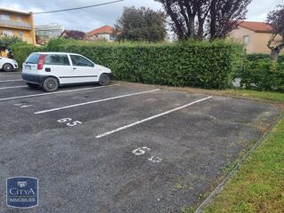  Parking / Garage � louer 