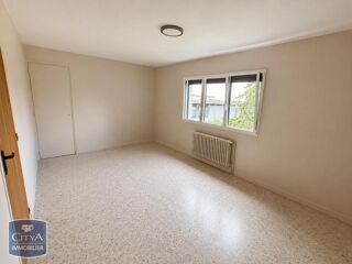  Maison à louer 6 pièces 153 m²