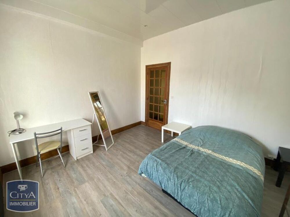 EXCLUSIVITÉ - STUDIO MEUBLE COURS BRIAND À louer : venez....