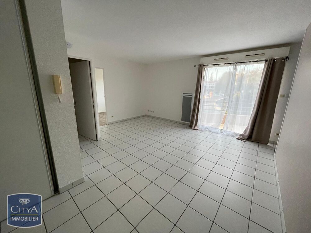 location Appartement - 2 pièce(s) - 55 m² Saint-Michel (16470)
