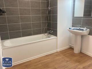  Appartement à louer 3 pièces 64 m²