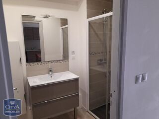 Appartement à louer 3 pièces 55 m²