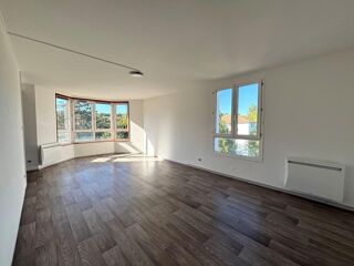  Appartement à louer 4 pièces 88 m²