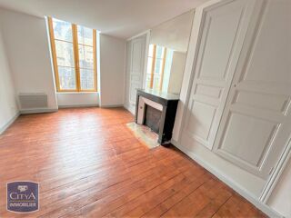  Appartement à louer 3 pièces 76 m²