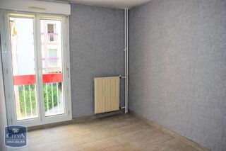  Appartement à louer 3 pièces 66 m²